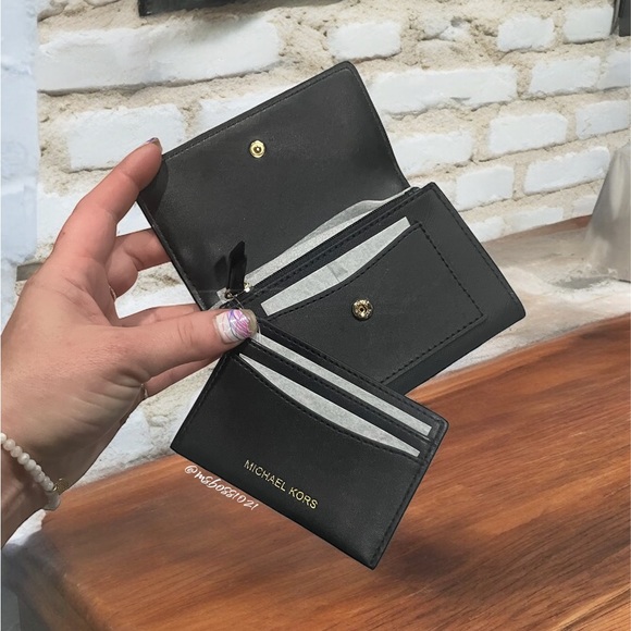 Michael Kors Cindy Logo Backpack in Black & White + Black 2-N-1 Wallet NWT - Picture 13 of 13